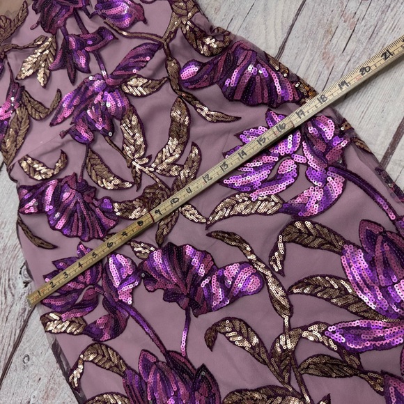 Marchesa Notte Lotus Sequin Tulle Sheath Dress In Purple Mauve Size 4 - Picture 5 of 9